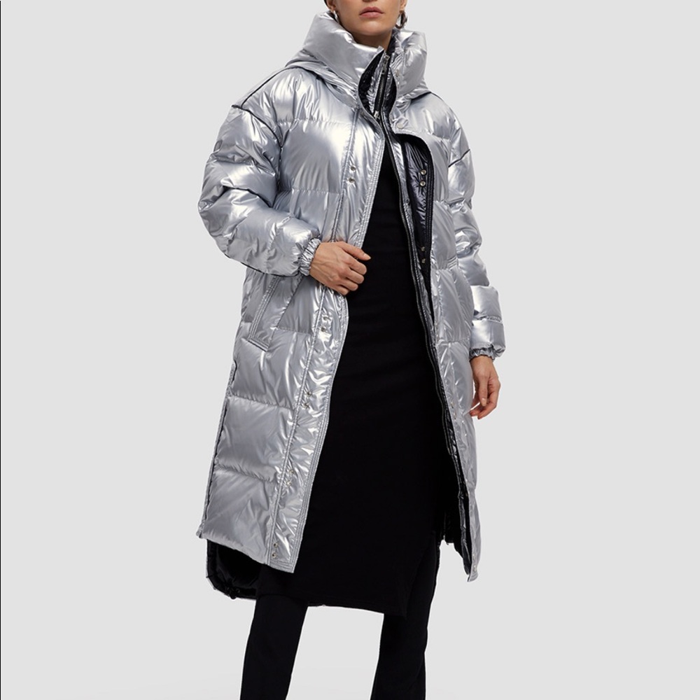 Silver metallic long puffer coat.